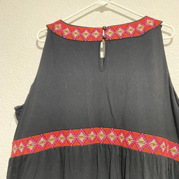 Catherines Women's Sleeveless Round Neck Embroidered A-Line Dress Black Plus 3X - Picture 7 of 9